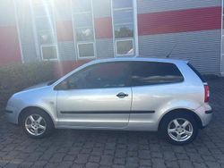 Silber Gebraucht 2004 VW Polo Kleinwagen | 1.900 € (Fairer Preis)