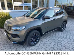 Grün Gebraucht 2021 Jeep Compass 80th Anniversary SUV | 25.890 € (Teuer)