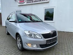 Silber Gebraucht 2013 Skoda Fabia Fresh Kombi | 2.990 € (Fairer Preis)