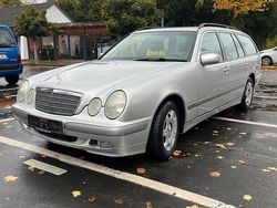 Silber Gebraucht 2000 Mercedes E200 Kombi | 4.490 € (Fairer Preis)