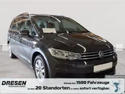 Grau Gebraucht 2021 VW Touran Comfortline Van / Kleinbus | 24.450 € (Fairer Preis)
