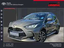 Manganbronze metallic Gebraucht 2020 Toyota Yaris Club Kleinwagen | 17.490 € (Fairer Preis)