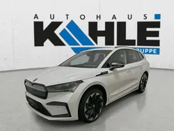 Weiß Gebraucht 2023 Skoda Enyaq iV SportLine SUV | 43.990 € (Fairer Preis)