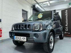 Grau Gebraucht 2006 Suzuki Jimny SUV | 8.880 € (Fairer Preis)