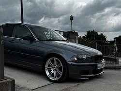 Grau Gebraucht 2001 BMW 330 M Sport Limousine | 3.750 €