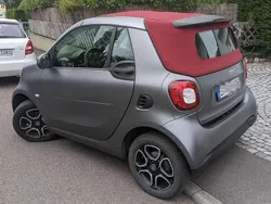 Grau Gebraucht 2017 Smart ForTwo Cabrio Cabrio | 14.900 € (Fairer Preis)