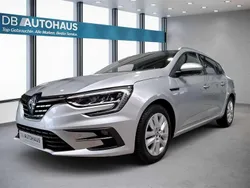 Grau Gebraucht 2023 Renault Mégane GrandTour Business Kombi | 15.430 € (Guter Preis)