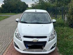 Weiß Gebraucht 2014 Chevrolet Spark LS Kleinwagen | 4.500 € (Fairer Preis)