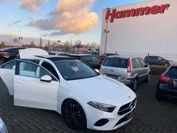 Weiß Gebraucht 2023 Mercedes A180 Limousine | 29.999 € (Fairer Preis)
