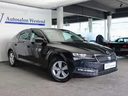 Grau Gebraucht 2020 Skoda Superb SportLine Kombi | 24.980 € (Superpreis)