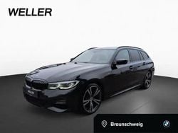 Black sapphire (schwarz) Gebraucht 2022 BMW 320 M Sport Kombi | 26.490 € (Superpreis)