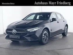 lack kosmosschwarz Gebraucht 2023 Mercedes A250 Advanced Limousine | 30.489 € (Fairer Preis)