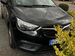 Schwarz Gebraucht 2017 Opel Crossland X SUV | 8.900 € (Etwas zu teuer)