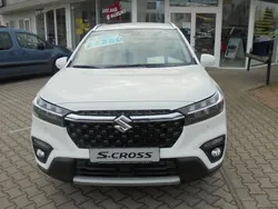 Weiß Gebraucht 2023 Suzuki SX4 S-Cross Comfort SUV | 22.990 € (Fairer Preis)
