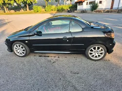 Schwarz Gebraucht 2006 Peugeot 206 CC Cabrio | 2.600 € (Fairer Preis)