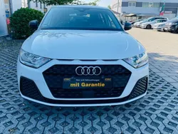 Weiß Gebraucht 2023 Audi A1 Sportback Basis Kleinwagen | 20.490 € (Superpreis)