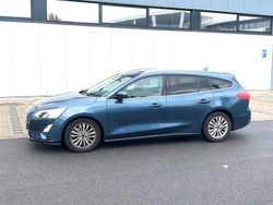 Blau Gebraucht 2019 Ford Focus Titanium Kombi | 8.800 € (Etwas zu teuer)