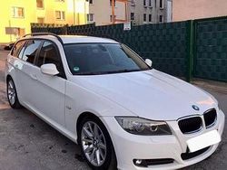 Weiß Gebraucht 2009 BMW 320 Sport Line Kombi | 6.000 € (Fairer Preis)
