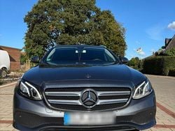 Grau Gebraucht 2018 Mercedes E220 Kombi | 18.000 € (Superpreis)