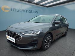 Grau Gebraucht 2024 Ford Focus Kombi | 22.949 € (Guter Preis)