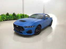 Blau (grabber blue metallic) Gebraucht 2024 Ford Mustang GT Fastback Coupé | 54.990 € (Superpreis)