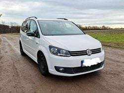 Weiß Gebraucht 2013 VW Touran Match Van / Kleinbus | 6.300 € (Superpreis)