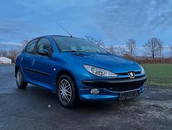 Blau Gebraucht 2004 Peugeot 206 Kleinwagen | 1.450 € (Fairer Preis)