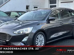 Grau Gebraucht 2020 Ford Focus Titanium Kombi | 10.900 € (Guter Preis)