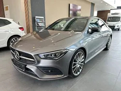 Grau Gebraucht 2021 Mercedes CLA250 AMG line Limousine | 35.999 € (Etwas zu teuer)