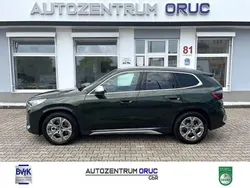 Grün Gebraucht 2023 BMW iX1 xLine SUV | 36.980 € (Superpreis)