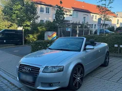 Grau Gebraucht 2003 Audi A4 Cabriolet Cabrio | 6.000 € (Etwas zu teuer)