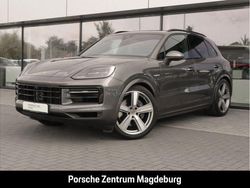 Grau Gebraucht 2024 Porsche Cayenne SUV | 96.890 €