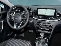 Weiß Neu 2025 Kia Ceed Sportswagon Kombi | 28.699 € (Fairer Preis)