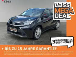 Schwarz Gebraucht 2023 Toyota Aygo X-play Kleinwagen | 15.480 € (Fairer Preis)