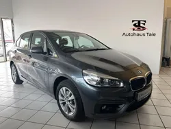 Grau Gebraucht 2018 BMW 218 Active Tourer Advantage Van / Kleinbus | 16.300 € (Fairer Preis)