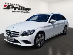 Weiß Gebraucht 2021 Mercedes C220 Avantgarde Limousine | 32.900 € (Guter Preis)