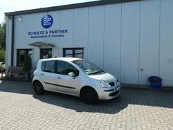 Grau Gebraucht 2006 Renault Modus Dynamique Van / Kleinbus | 590 € (Teuer)