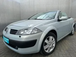 Grau Gebraucht 2005 Renault Mégane Cabriolet Authentique Cabrio | 3.990 € (Etwas zu teuer)