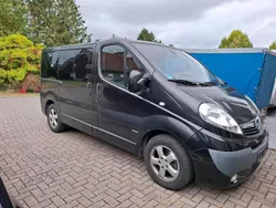 Schwarz Gebraucht 2007 Opel Vivaro Cosmo Van | 6.500 €