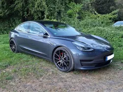 Grau Gebraucht 2019 Tesla Model 3 Limousine | 19.900 € (Fairer Preis)