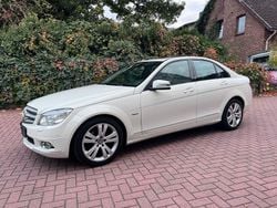 Weiß Gebraucht 2010 Mercedes C180 Avantgarde Limousine | 6.400 € (Guter Preis)