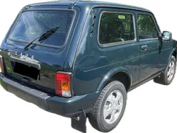 Grün Gebraucht 2018 Lada niva SUV | 10.980 € (Guter Preis)