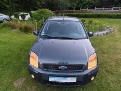 Grau Gebraucht 2012 Ford Fusion Trend Limousine | 3.499 € (Etwas zu teuer)