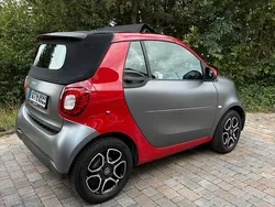 Grau Gebraucht 2019 Smart ForTwo Cabrio Cabrio | 15.400 € (Etwas zu teuer)