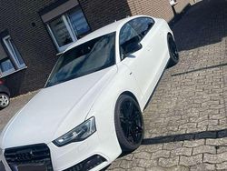 Weiß Gebraucht 2011 Audi A5 Comfort Coupé | 13.750 €