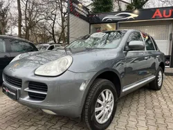 Grau Gebraucht 2004 Porsche Cayenne Basis SUV | 5.990 € (Guter Preis)