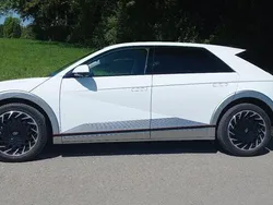 Weiß Gebraucht 2023 Hyundai Ioniq 5 Techniq SUV | 35.450 € (Guter Preis)