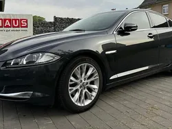 Schwarz Gebraucht 2012 Jaguar XF Limousine | 12.800 € (Teuer)