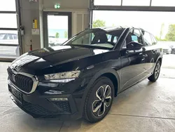 Schwarz Neu 2025 Skoda Scala Kleinwagen | 20.900 € (Fairer Preis)