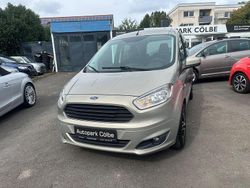 Grau Gebraucht 2015 Ford Tourneo Courier Ambiente Van / Kleinbus | 6.999 € (Guter Preis)